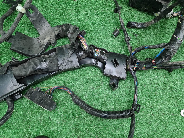 Проводка моторного отсека RR Sport 2 L494 (13-22)