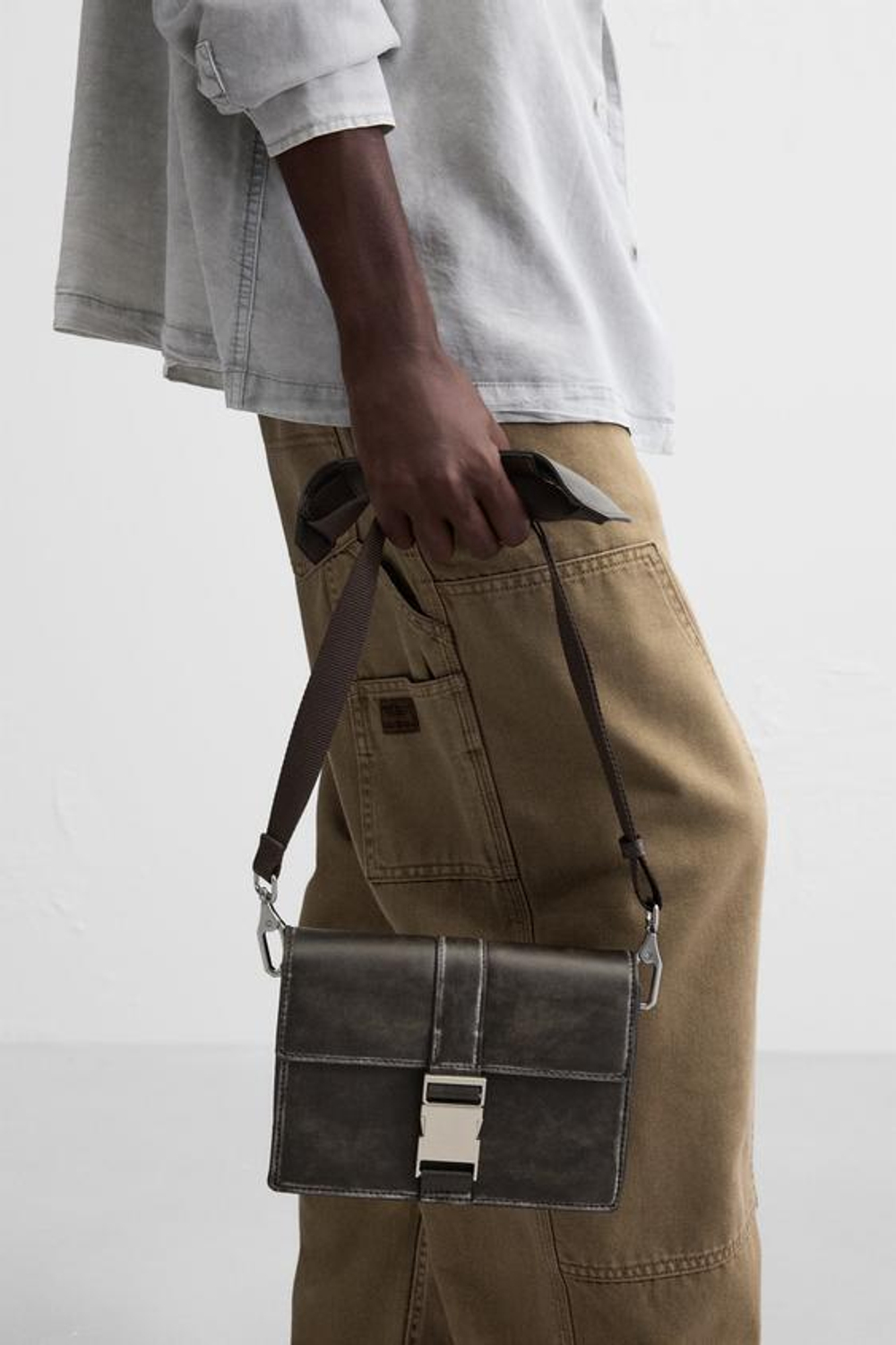 ZARA СУМКА С МЕТАЛЛИЧЕСКОЙ ПРЯЖКОЙ, КОРИЧНЕВЫЙ