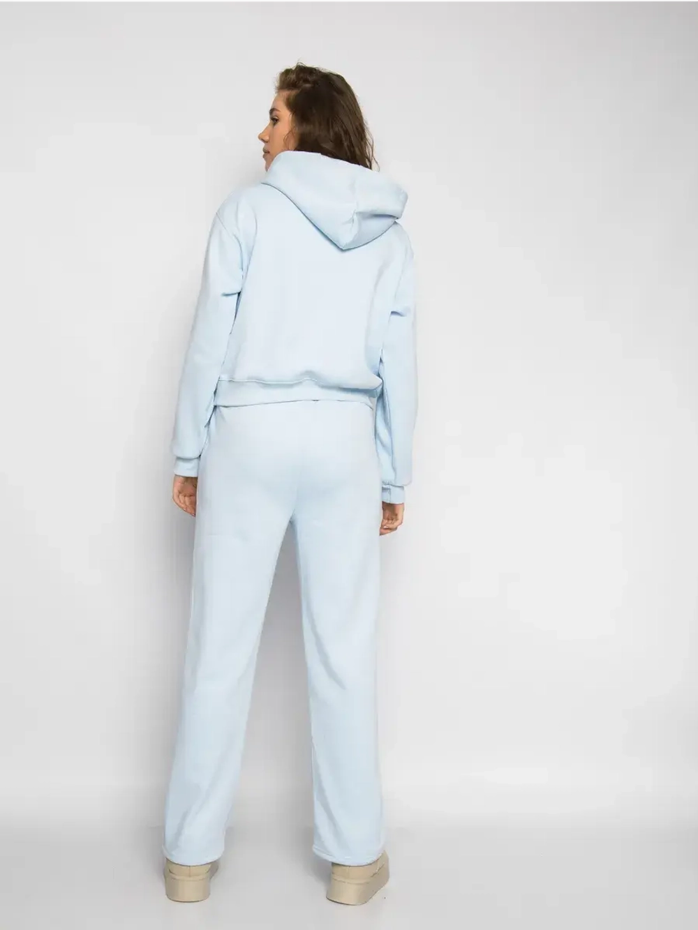 Спортивный костюм утепленный