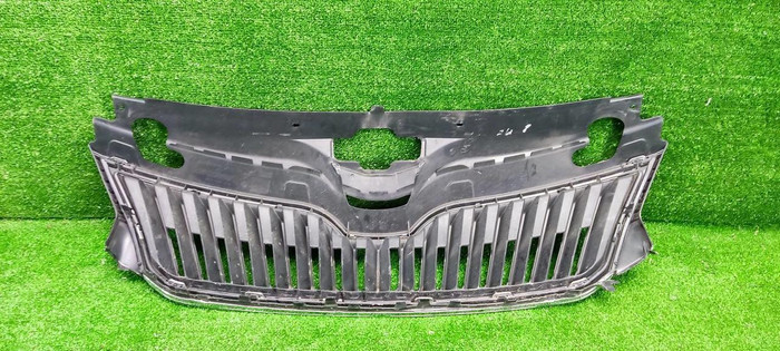 Решетка радиатора Skoda Rapid 1 (2012-2020)