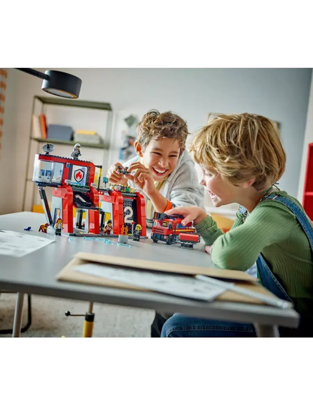Лего Сити Пожарная станция с машиной 60414 Lego City