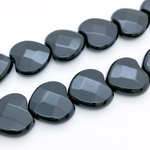 Халцедон черный (тонирован), сердце с огранкой, размер около 14 мм, цена за набор 6 шт