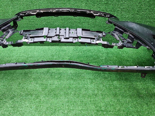 Бампер передний Lexus LS 5 (2017-2021)