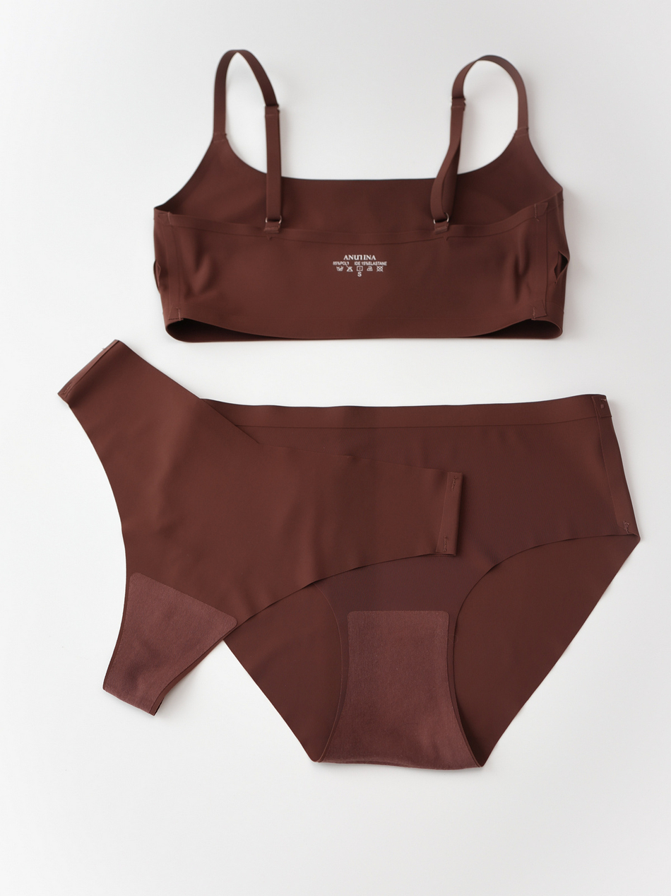 Стринги бесшовные цвет КОРИЧНЕВЫЙ, размер M