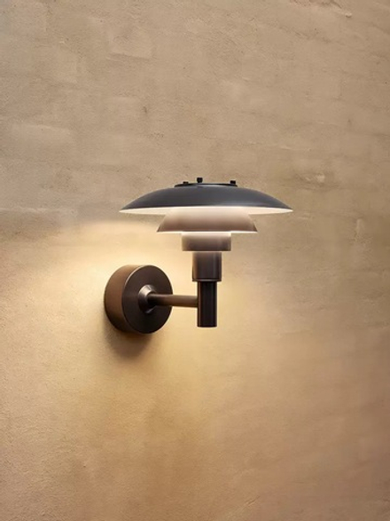 Design wall lamp PH 3/2.5 by Louis Poulsen outdoor