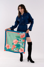 Платок «Лебединое озеро лотосов»