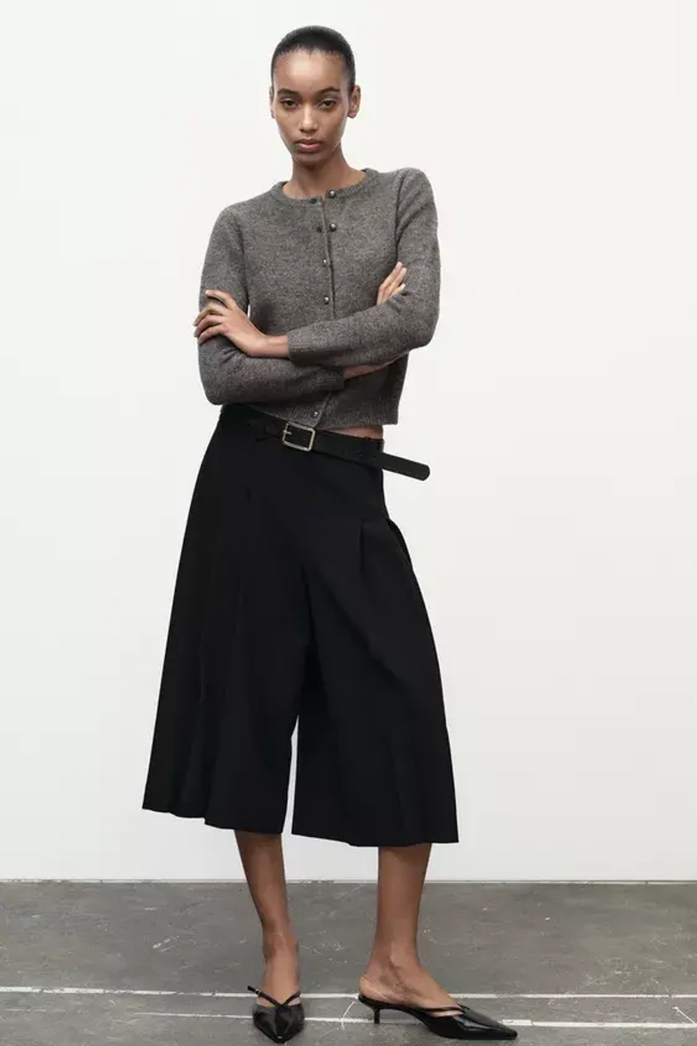 ZARA КАРДИГАН С МЕТАЛЛИЧЕСКИМИ ПУГОВИЦАМИ, ТЕМНЫЙ СЕРО-КОРИЧНЕВЫЙ