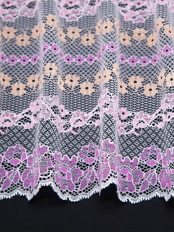 911 Кружево эластичное 23 см, узор VS, Италия, белый