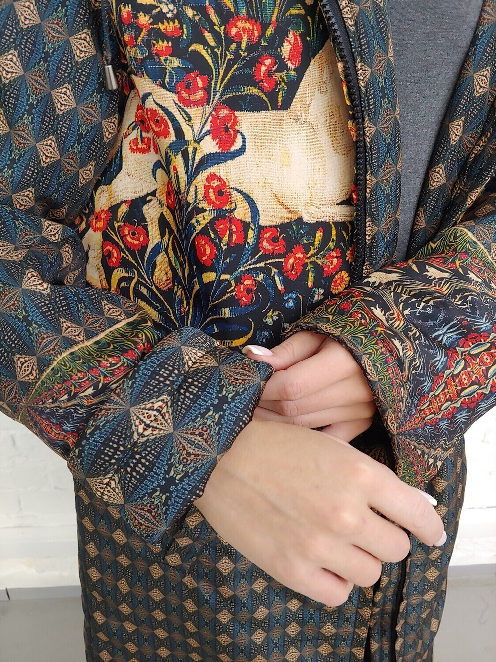 Пальто "Баллада", по мотивам фламандского гобелена 16 века, выполненного в технике мильфлёр