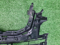 Решетка переднего бампера Land Cruiser 300 (21-нв)