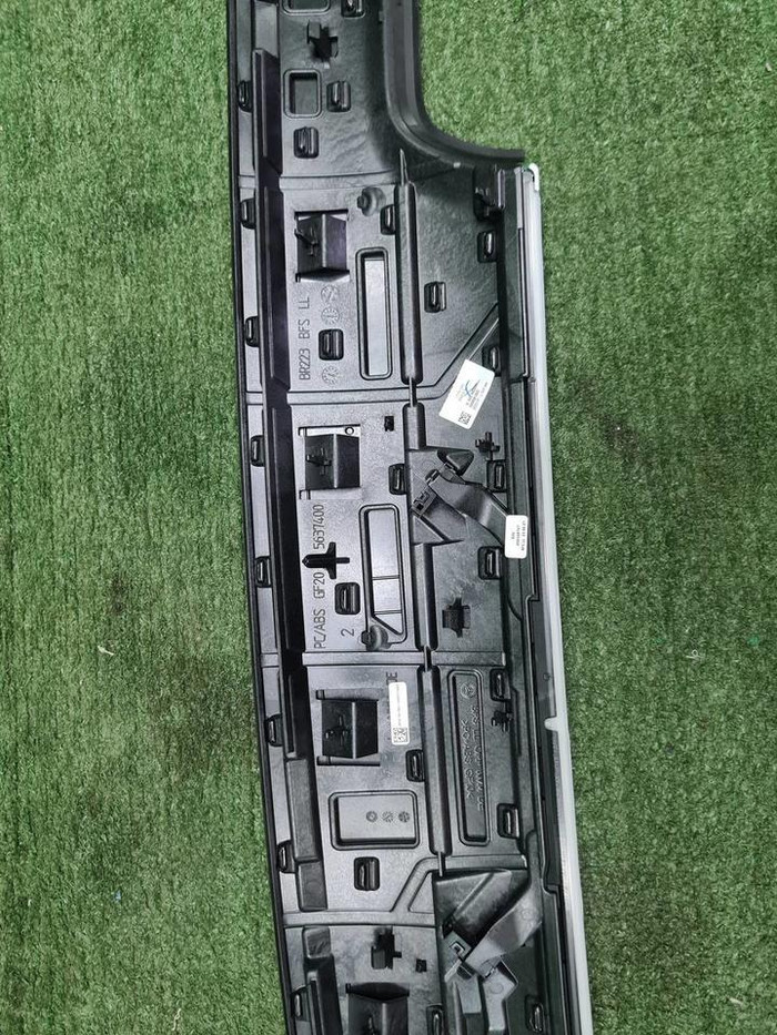 Декоративная накладка салона Mercedes S W223 20-нв