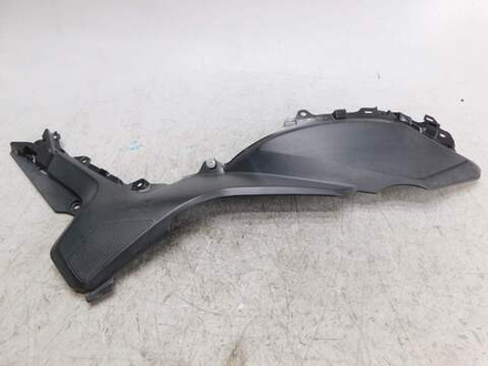 Пластик боковой правый Honda NC750S 83601-MGS-D100
