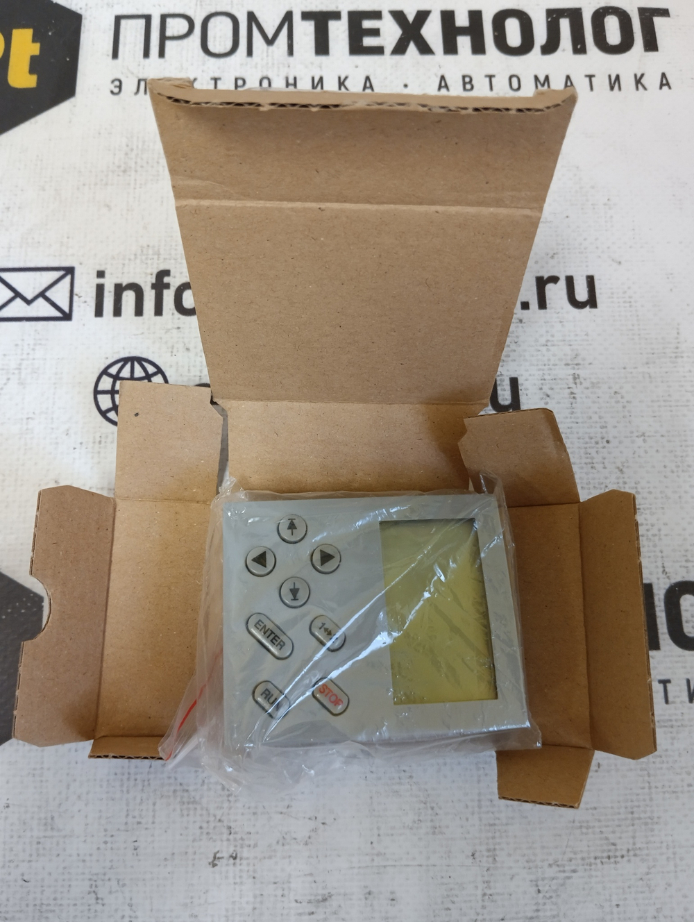 Lenze E82ZBB новое