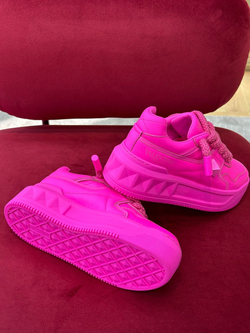 Кроссовки Valentino