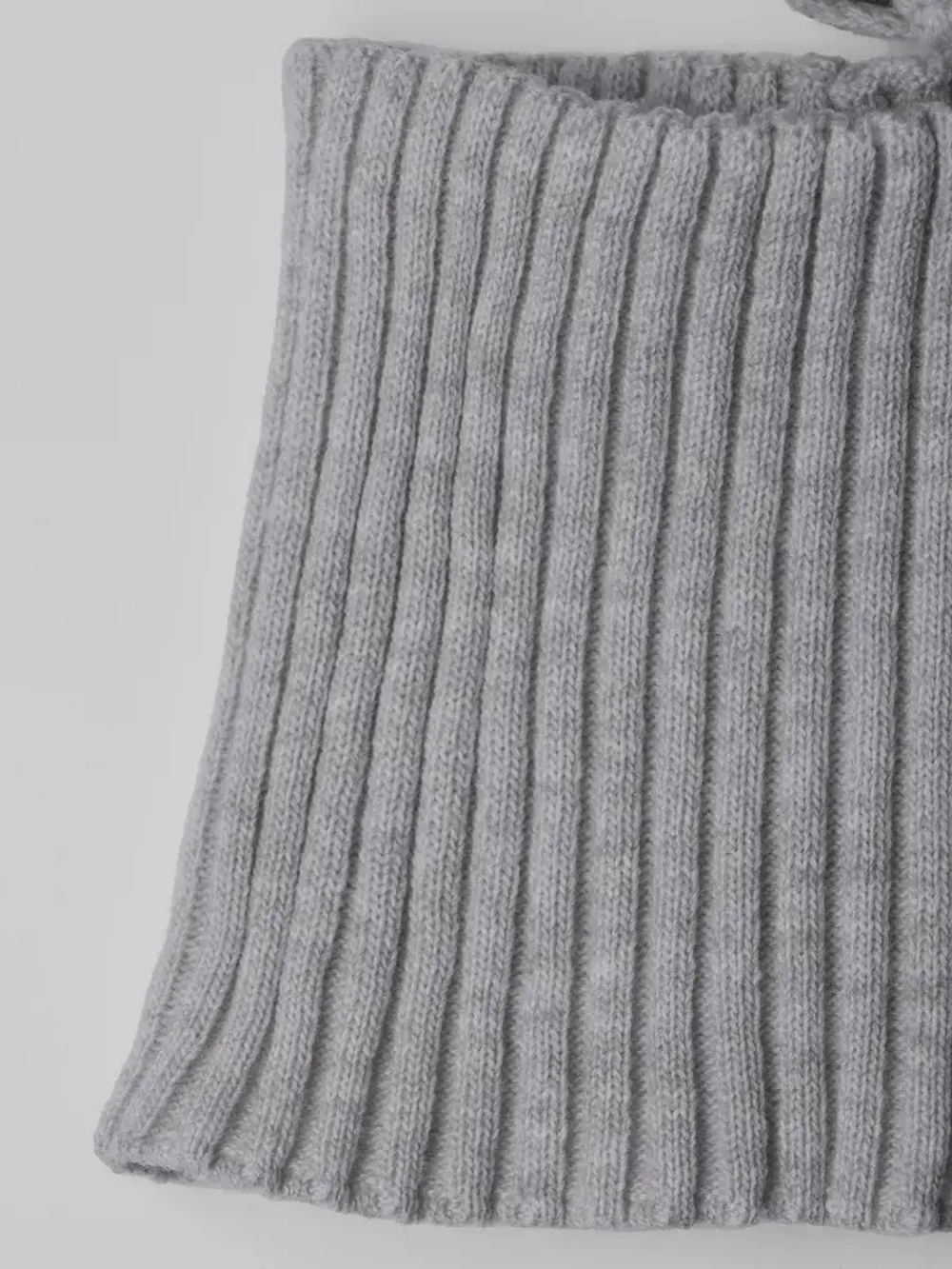 Шапка детская осенняя со снудом