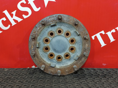 Фланец ступицы передней