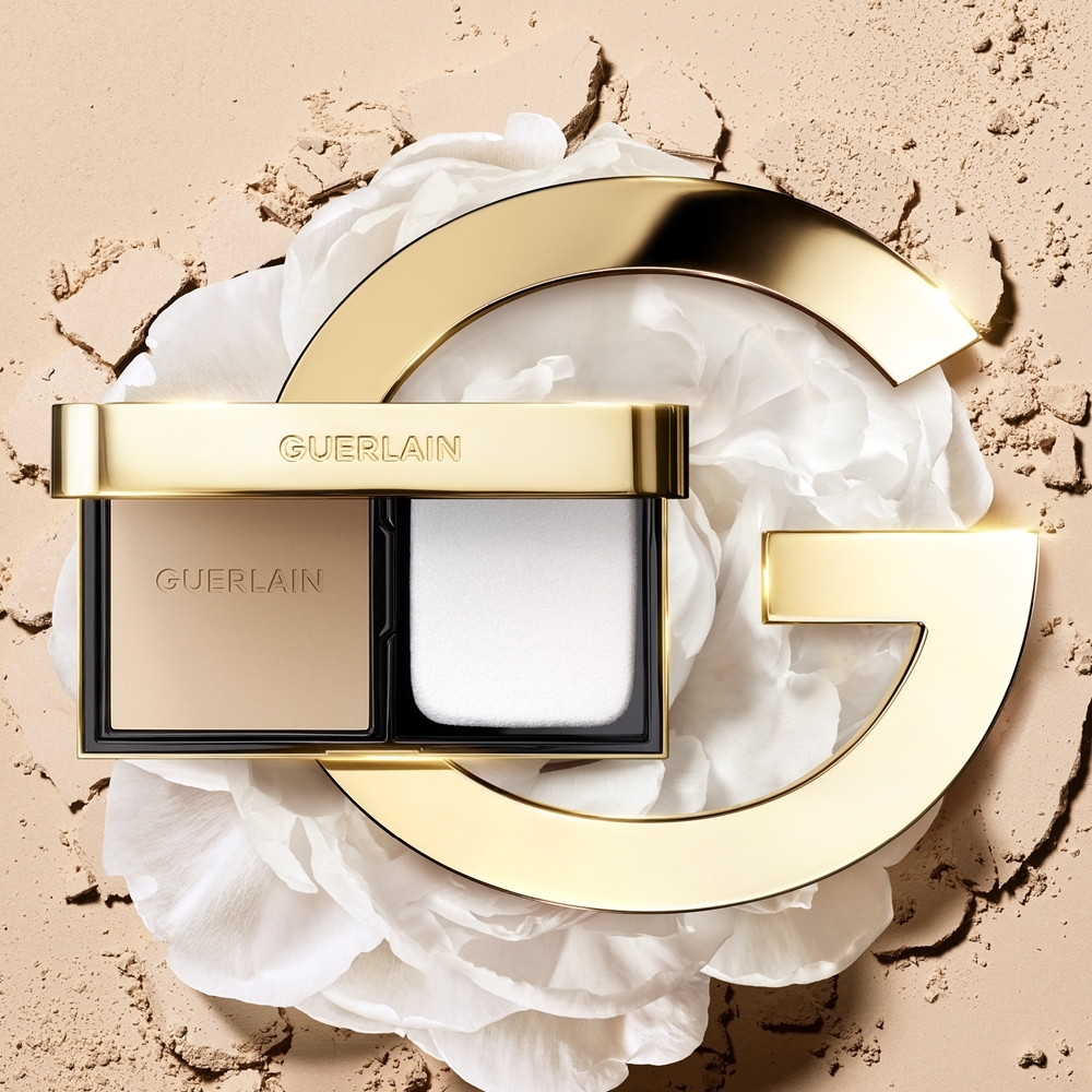 GUERLAIN Parure Gold Skin Control - Матирующий компактный тональный крем, 8,7 g