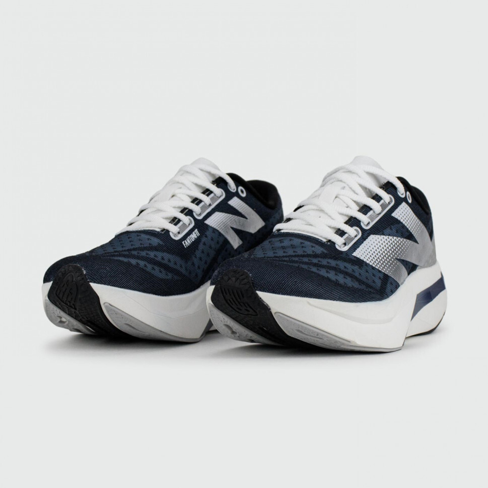 кроссовки New Balance Fuelcell Rebel v4 Graphite Black / White