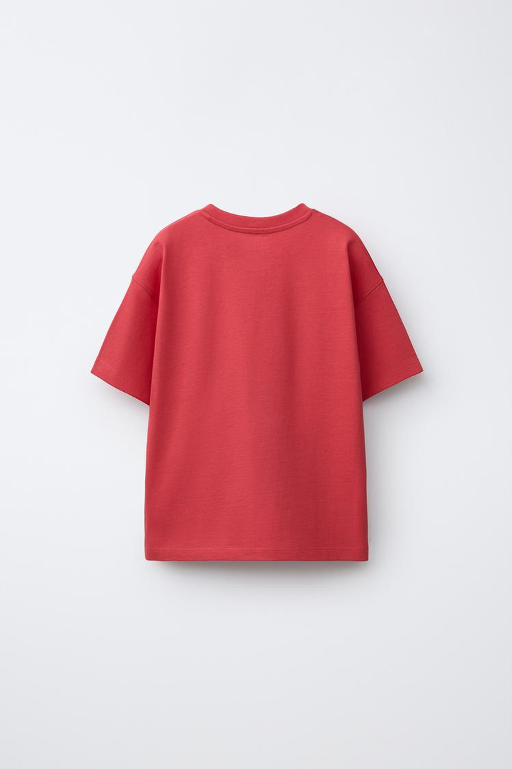 ZARA ФУТБОЛКА ИЗ ПЛОТНОЙ ТКАНИ С ВЫШИТОЙ НАДПИСЬЮ, МАЛИНОВЫЙ