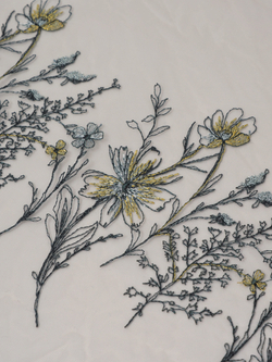 Вышивка на сетке пион с темно-зеленым и золотым люрексом ширина 25 см (2 стороны)