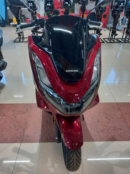 Максискутер Honda PCX125 CANDY LUSTER RED