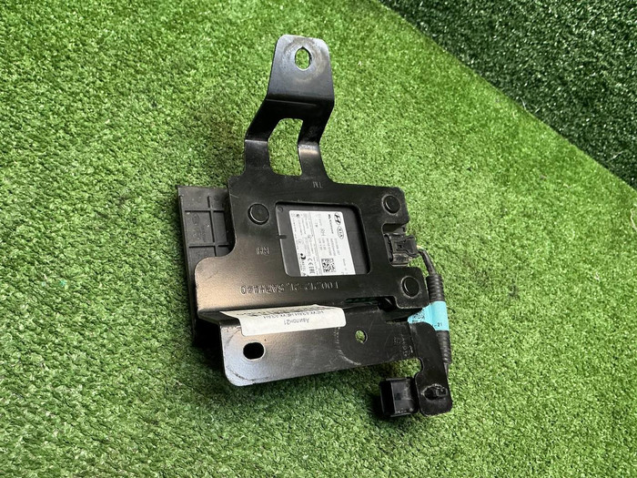 Датчик слепых зон Hyundai Santa Fe 4 TM (18-21)