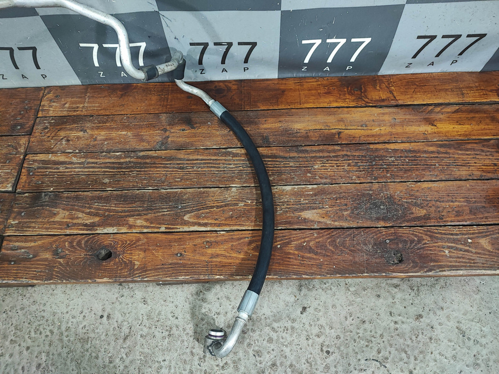 Трубка кондиционера Skoda Octavia 2 (A5) 04-13 Б/У Оригинал 1K0820743BT