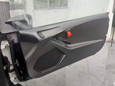 Карбоновая панель двери для Lamborghini Huracan Evo в стиле STO Ламборгини Хуракан