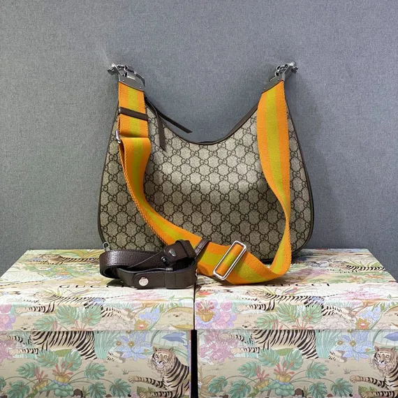 Большая сумка через плечо Gucci Attache бежевый