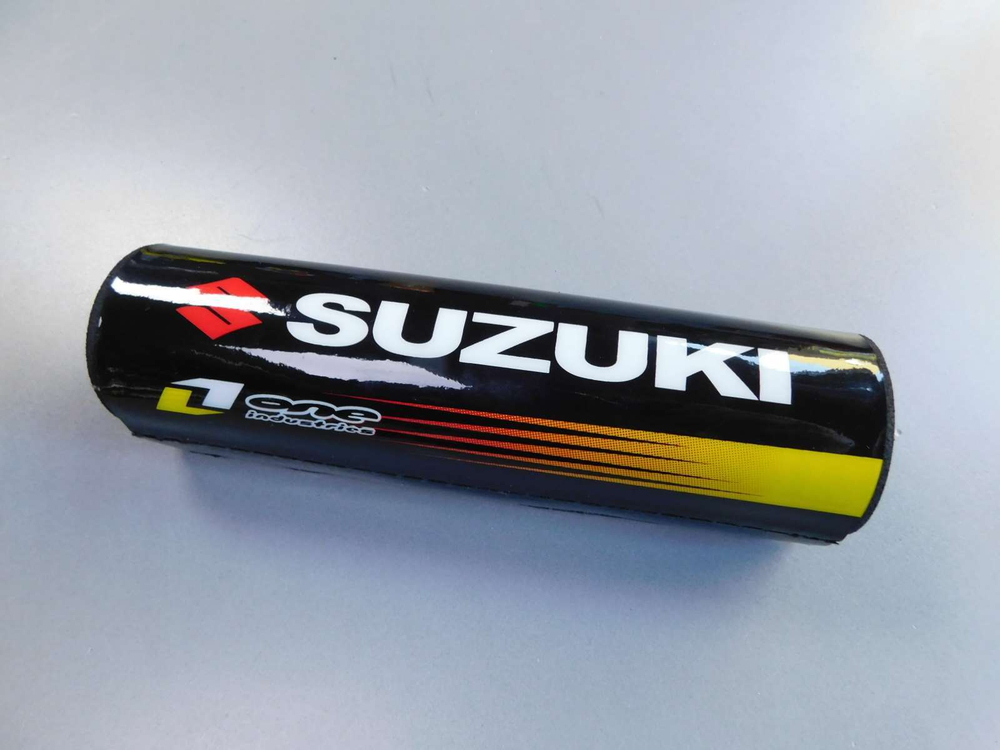 накладка на руль Suzuki черная
