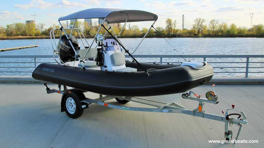 Лодка РИБ GRAND SILVER LINE S420N