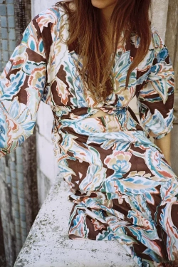 ZARA ПЛАТЬЕ ИЗ ПОПЛИНА С ПРИНТОМ И УЗЛОМ, КОРИЧНЕВЫЙ/ЭКРЮ