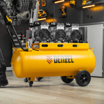 Компрессор безмасляный, малошумный DLS 3300/100, 3300 Вт,3x1100, 100 л, 570 л/мин ,блок управления Denzel