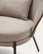 Кресло Eamy светло-коричневое из шпона ясеня с отделкой венге