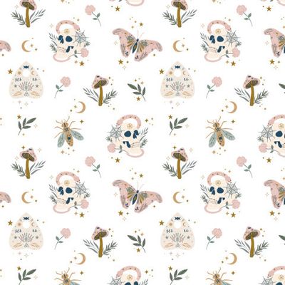 Эзотерика на белом фоне, черепа и бабочки