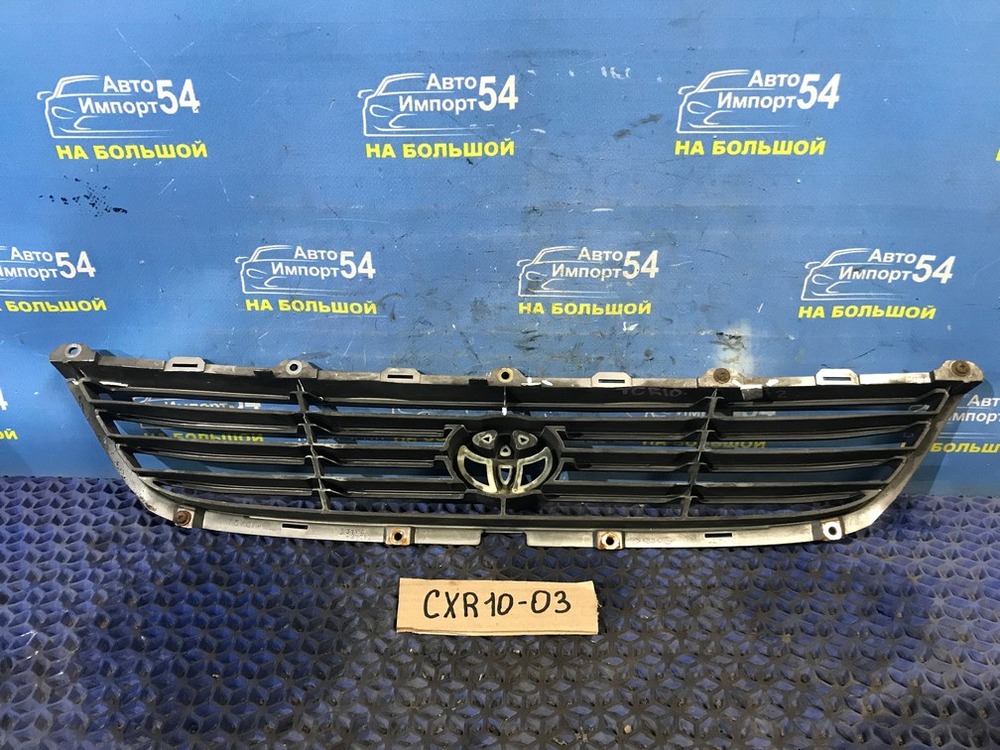 Решетка радиатора TOYOTA ESTIMA 1998