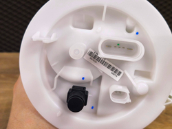 Насос топливный в бак Audi  A4  8KH B8 A5/S5 8TA