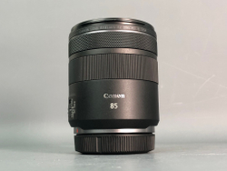 Canon RF 85mm F2 Macro IS STM Canon RF