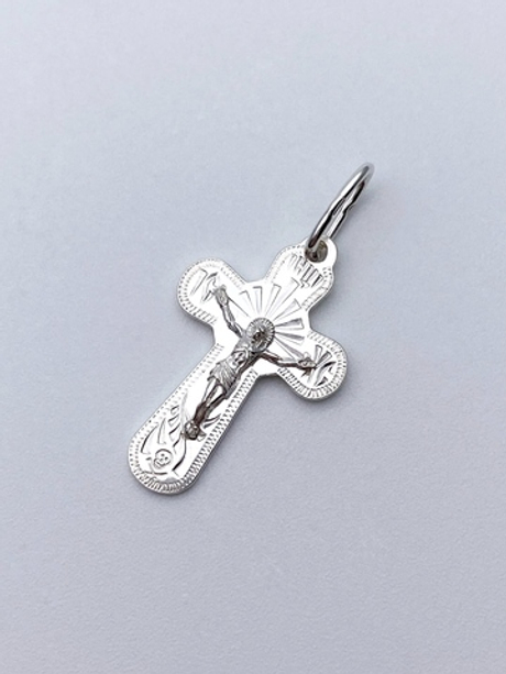 Крест из серебра/С алмазной огранкой