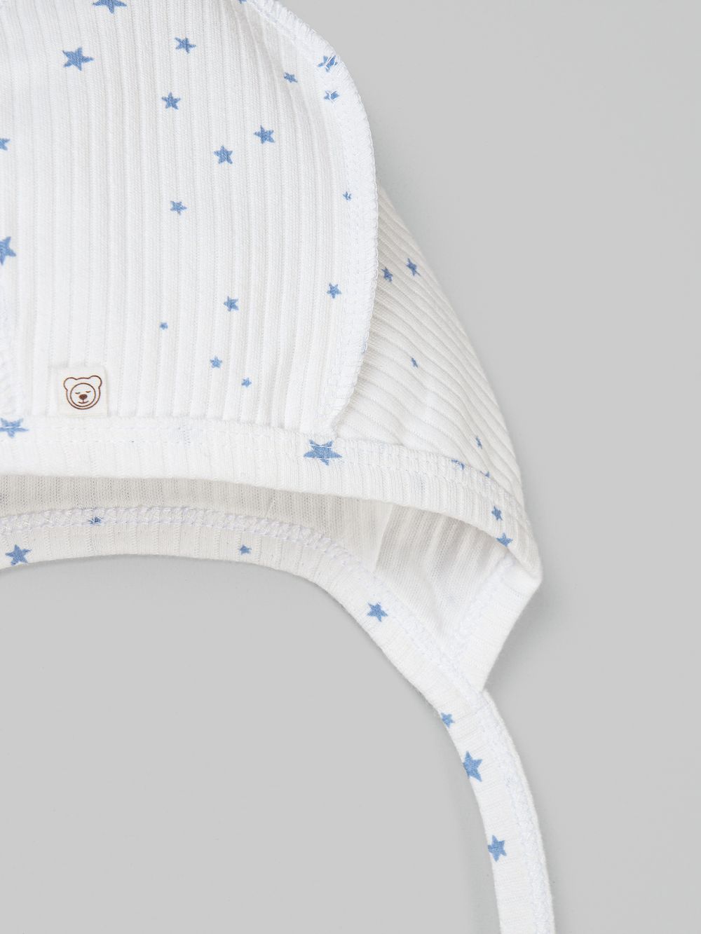 Чепчик "Голубые звезды" 0+