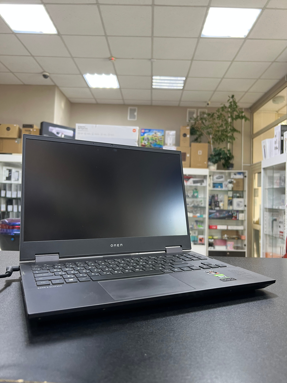 Б/У Игровой Ноутбук HP Omen 15-en1003ur