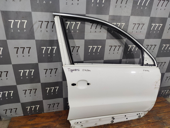 Дверь передняя правая Volkswagen Tiguan 1 Оригинал 5N0831056B