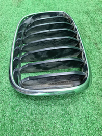 Решетка радиатора правая BMW X3 G01 X4 G02 (17-21)