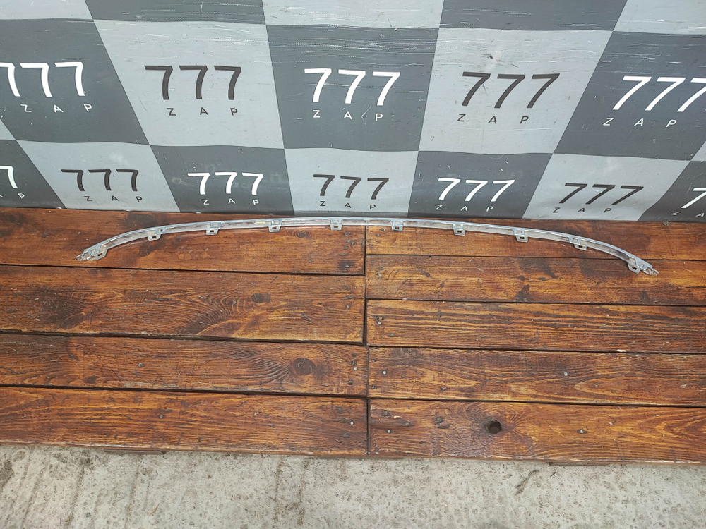 Молдинг переднего бампера Volkswagen Touareg 2 14-18 Б/У Оригинал 7P6853245