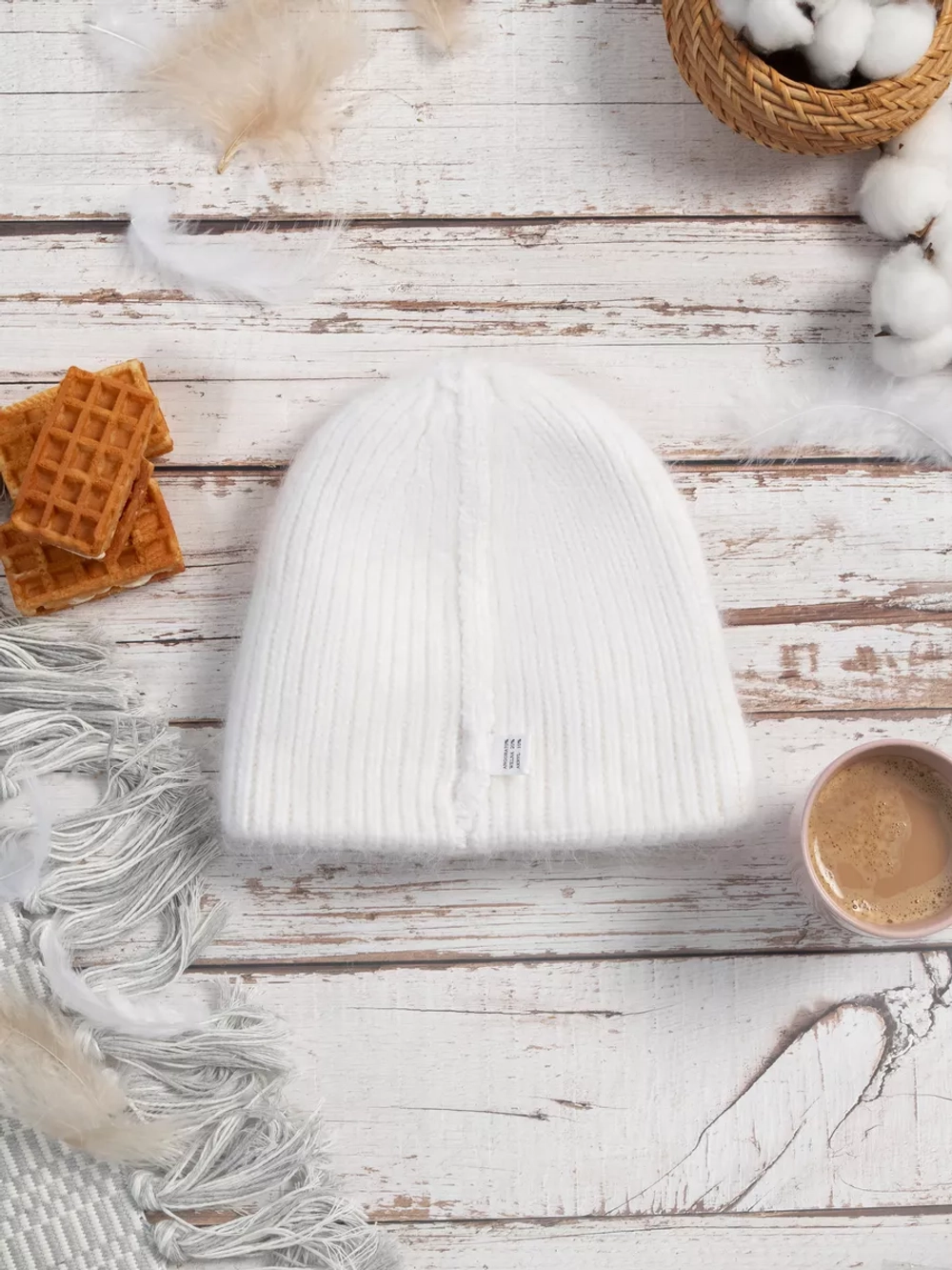 шапка бини осенняя -зимняя из ангоры вязаная