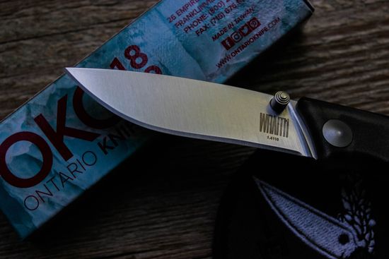 Складной нож Ontario 8798SMK Wraith Ice Series Smoke c клинком из стали 1.4116 Krupp (X50CrMoV15) рукоять ABS-пластик