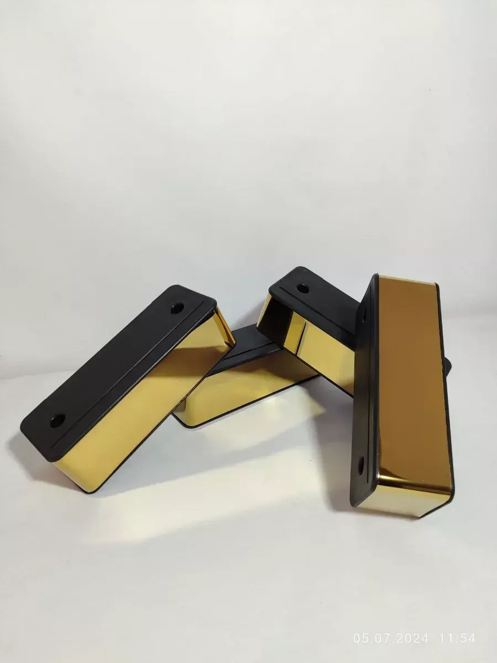 Мебельные ножки пластиковые для дивана шкафа и тумбочки