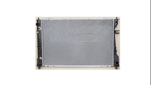 Радиатор охлаждения Ford Escape 2