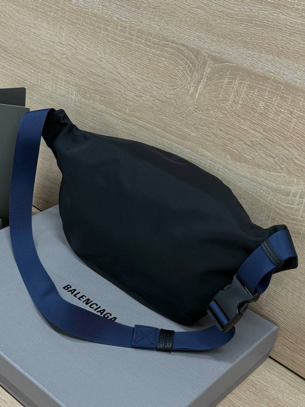 Поясная сумка Balenciaga
