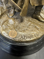 Бронзовая скульптура «Черкес, заметивший врага»